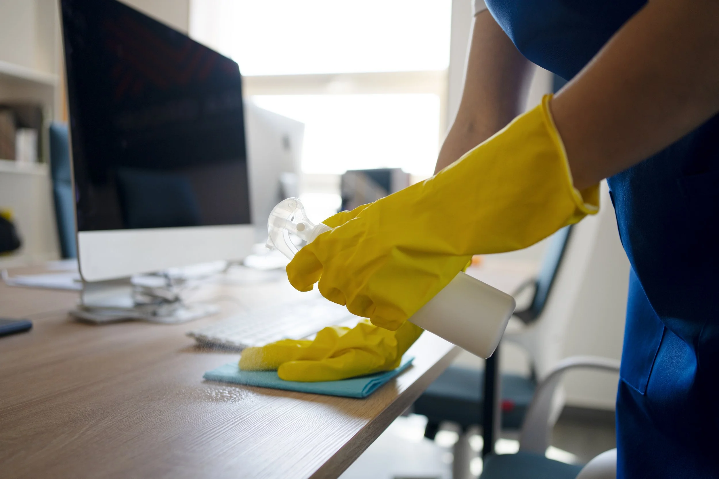 Eco-friendly desk sanitization services in Dallas office environment